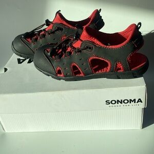 Sonoma Kids 4 Slip On Sandals water Shoes washable keen